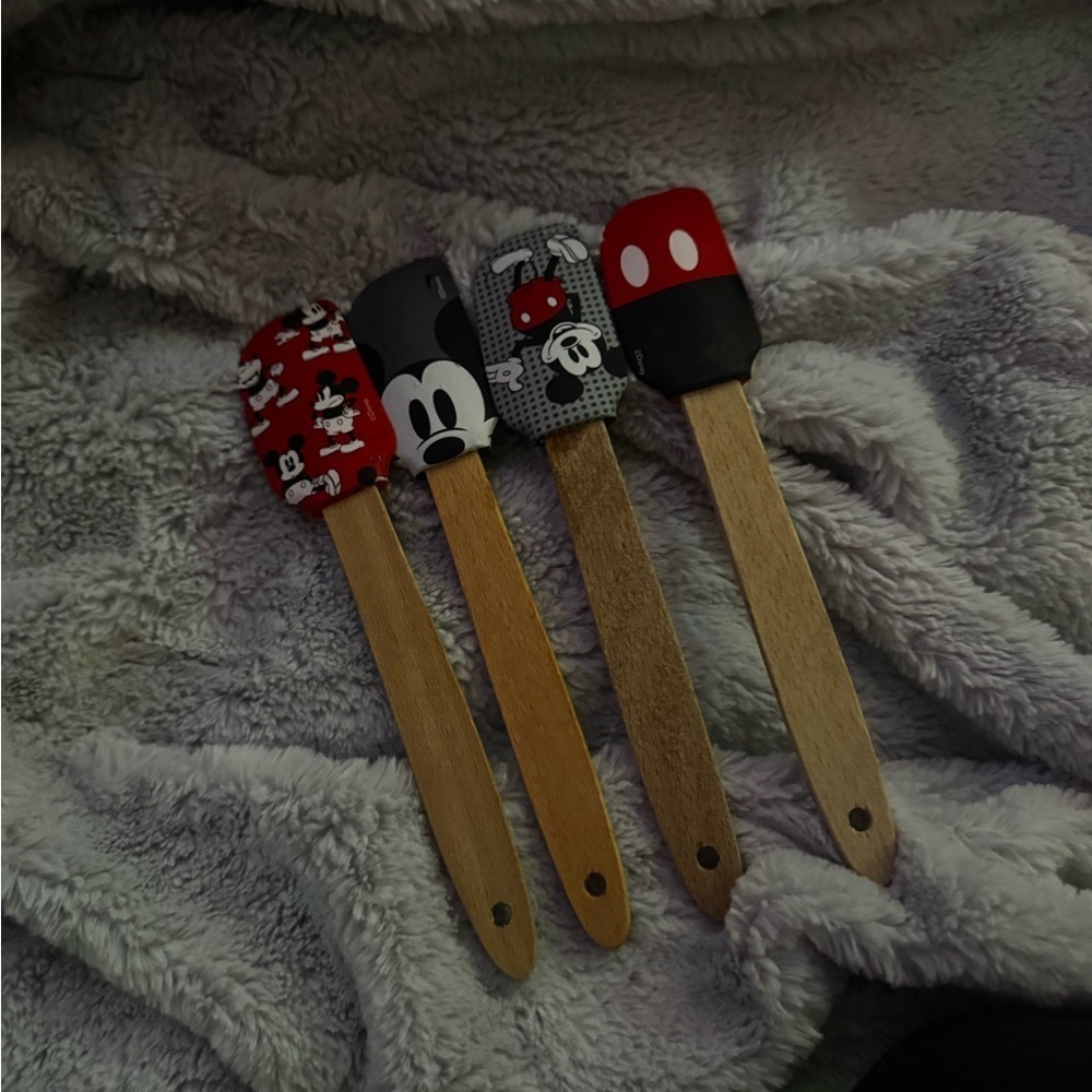Disney Mickey Mouse Mini Spatulas - Picture 3 of 6
